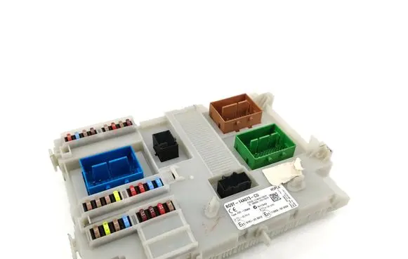 Ford Mondeo MK IV Fuse module BG9T14A073CD