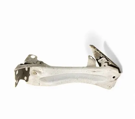 Audi TT TTS Mk2 Fender mounting bracket 8J0821135F LY9C