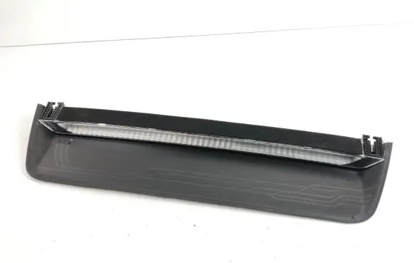 Porsche Taycan 9J1 Third/center stoplight 9J1945211D