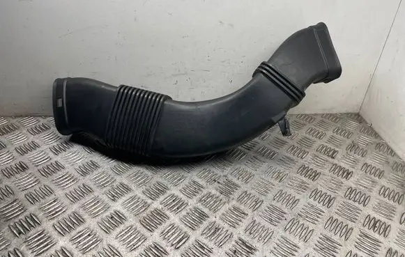 BMW 5 F10 F11 Air intake duct part 8513454