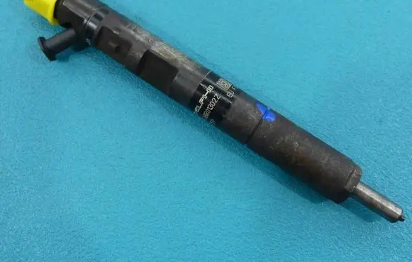 Ford Focus Fuel injector EJBR01302Z IMPRK1142034