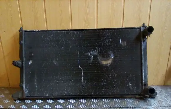 Coolant radiator