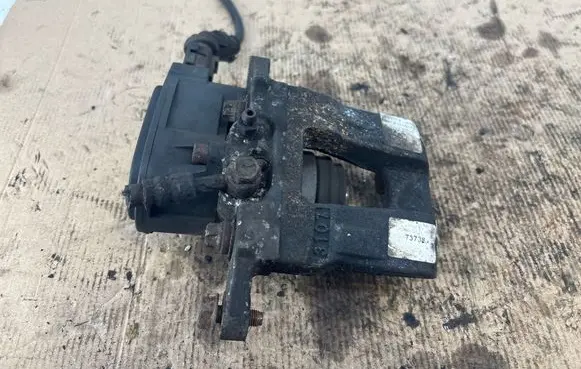 Hyundai i40 Rear brake caliper 872328 73738 3107