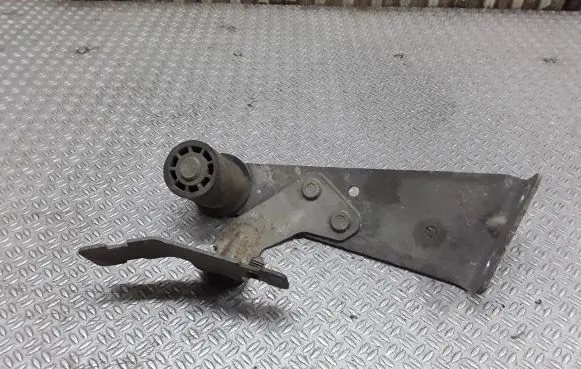 Mercedes-Benz Sprinter W906 Sliding door lower roller guide/hinge 
