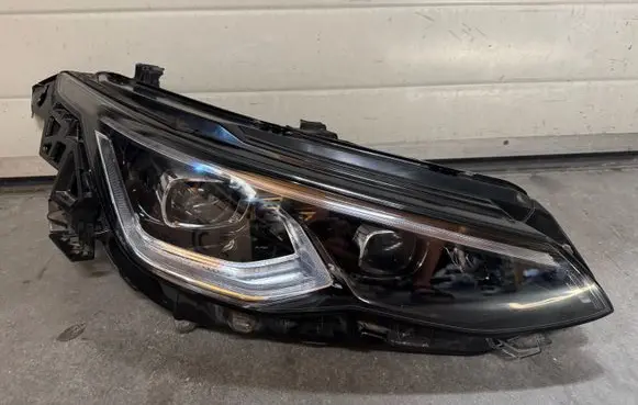 Volkswagen Golf VIII Headlight/headlamp 5H1941060C