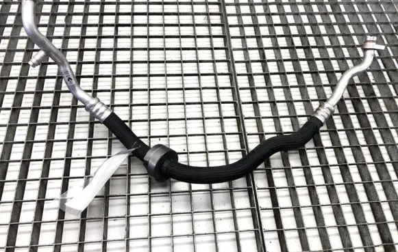 Dacia Duster II Air conditioning (A/C) pipe/hose 924545651R