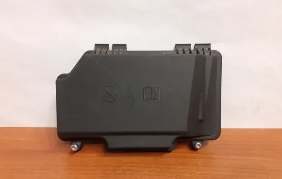 Mercedes-Benz GLC X253 C253 Fuse box cover A2055402328 9253