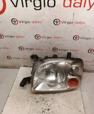 Nissan Navara D22 Headlight/headlamp 982208CD03
