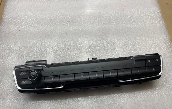 BMW 2 F46 Multifunctional control switch/knob 937145706 20020110