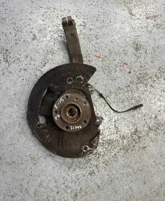 BMW X5 F15 Front wheel hub 6869869