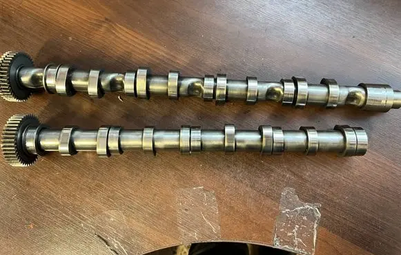 Audi A6 S6 C6 4F Camshaft 03L101 03L102