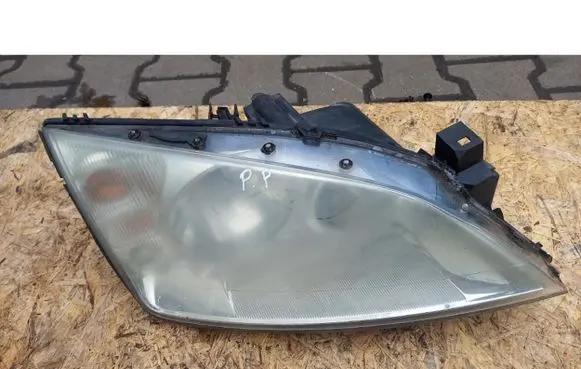 Ford Mondeo MK IV Front reflector 