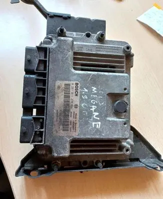 Renault Megane I Engine control unit/module 0281011276