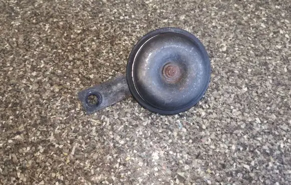Nissan X-Trail T30 Horn signal