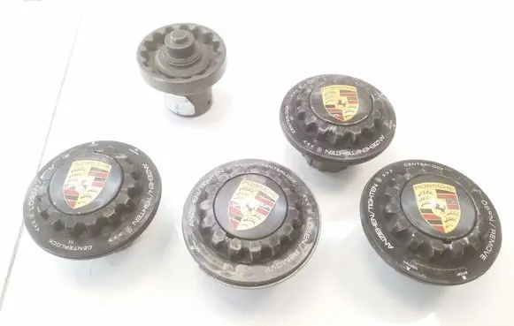 Porsche 911 992 Nuts/bolts 992407139A 9P1012218A