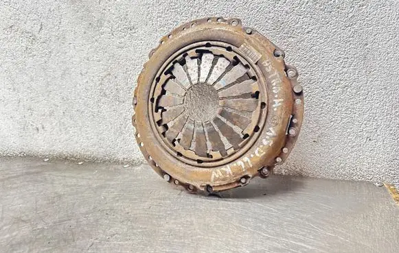 Opel Astra H Pressure plate 157727113