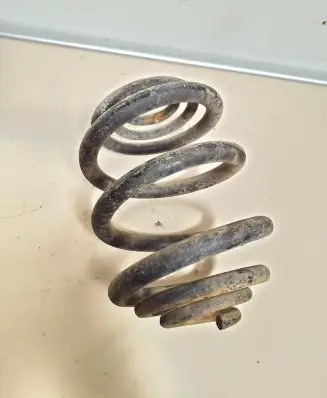 Volkswagen Transporter - Caravelle T3 Rear coil spring
