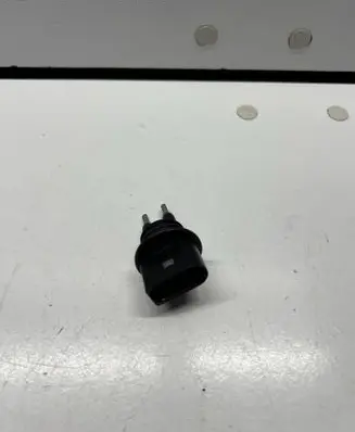 Audi S5 Facelift Windshield washer fluid level sensor 7M0919376