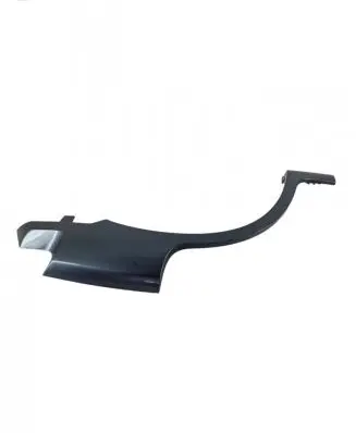 Rear fender molding trim