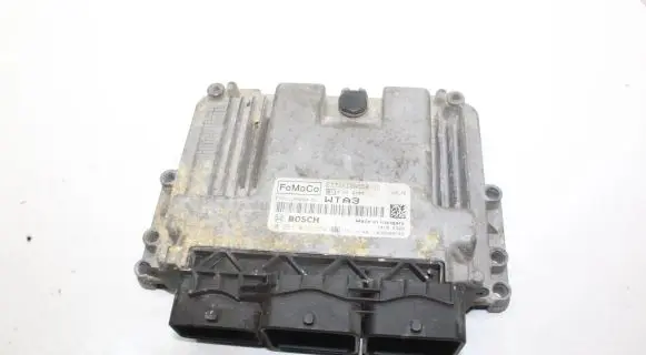 Ford Transit Courier Engine control unit/module ET7112A650TD 0281032854