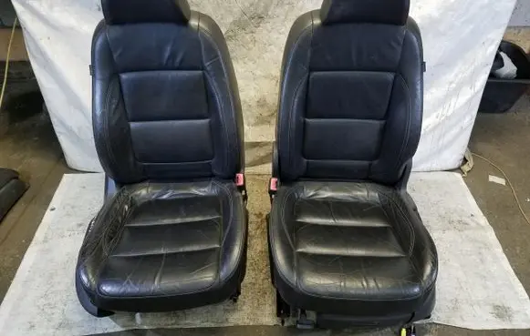 Volkswagen Tiguan Seat set 