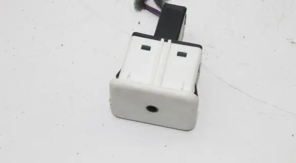 Opel Antara AUX in-socket connector 20897015