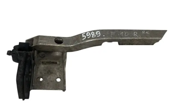 BMW 5 F10 F11 Radiator mount bracket 7186514