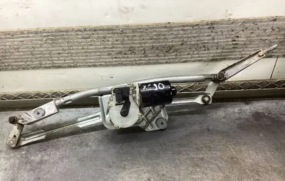 Front wiper linkage and motor