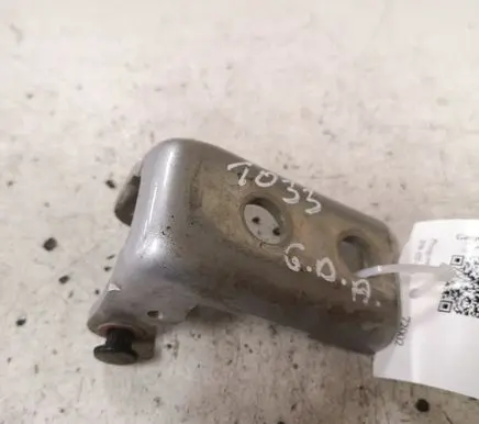 Peugeot 308 Rear door lower hinge