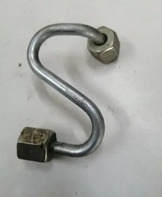 Fuel injector supply line/pipe