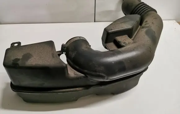Subaru Outback (BS) Air intake duct part