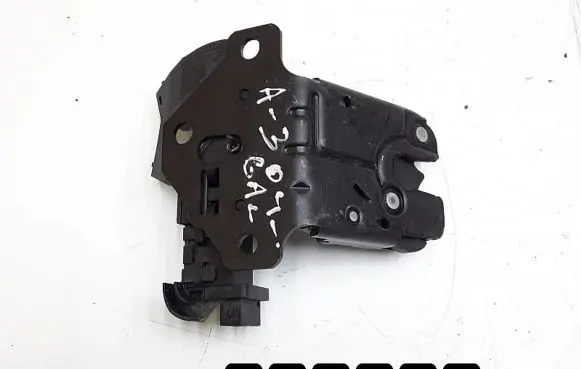 Tailgate/trunk/boot lock/catch/latch