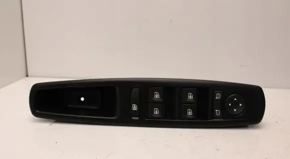 Renault Scenic III - Grand scenic III Window control relay 