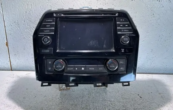 Nissan Maxima A35 Radio/CD/DVD/GPS head unit 259159DD0A 0000558