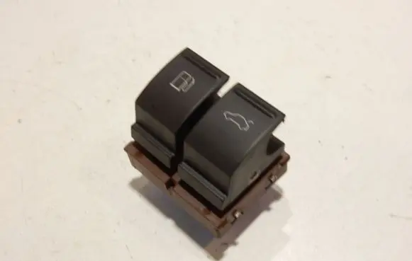 Volkswagen PASSAT B6 Fuel tank opening switch 3C0959903 2252