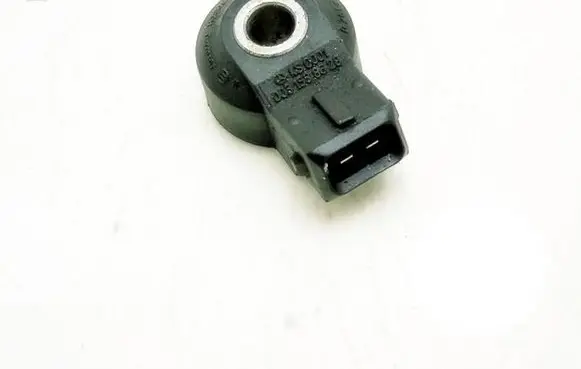 Mercedes-Benz E W210 Detonation knock sensor 7404673840