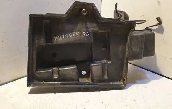 Battery tray
