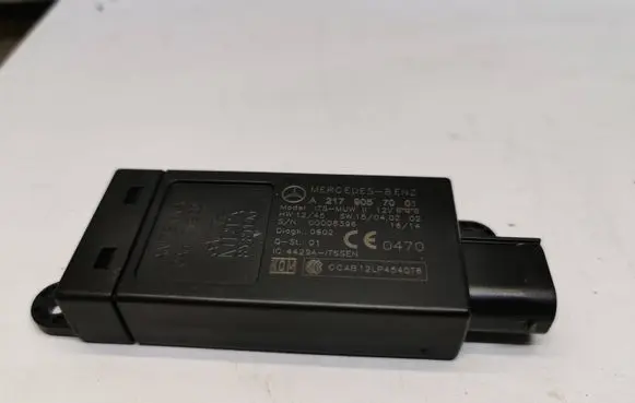 Mercedes-Benz C W205 Keyless (KESSY) go control unit/module A2179057001 00008396