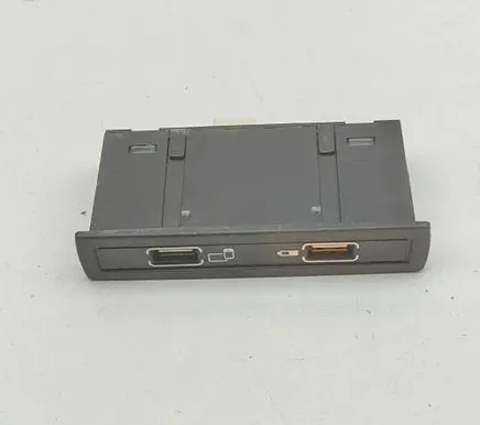 Mercedes-Benz CLA C117 X117 W117 USB socket connector A1728202200