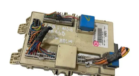 KIA Venga Fuse module 919501J041 1010406008 1J041100406079