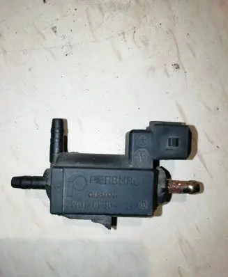 Volvo S80 Turbo solenoid valve 72224001 PA6GF30 02T55