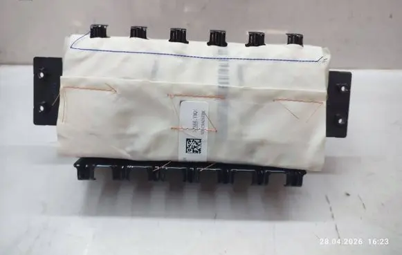 Tesla Model Y Passenger airbag 1077824CNF