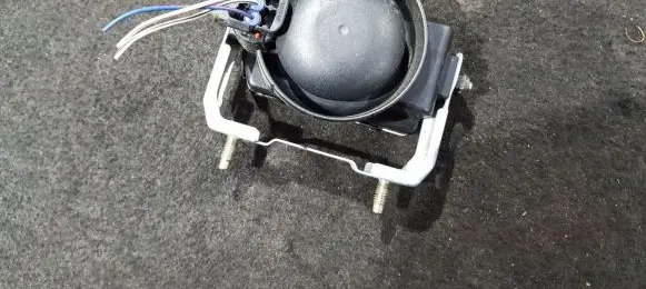 Toyota Avensis T250 Horn signal 8904002010 2370002540