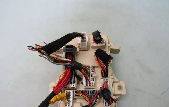 KIA Ceed Fuse box set 919501H510 919502H500