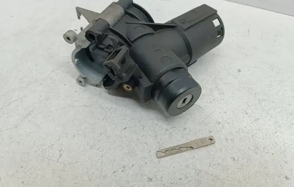 Mercedes-Benz A W168 Ignition lock 1680