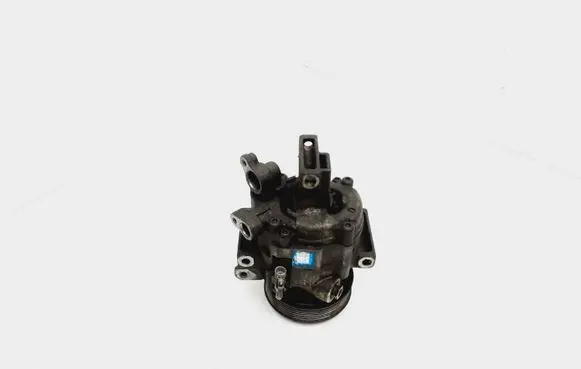 Peugeot 107 Air conditioning (A/C) compressor (pump) 883100H010