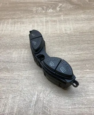 Ford Focus Windscreen/window heater switch 98AG19A945CH