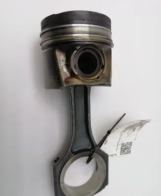 Mercedes-Benz E W212 Piston with connecting rod A65100