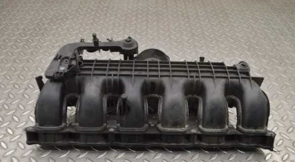 BMW 4 F32 F33 Intake manifold 75769110
