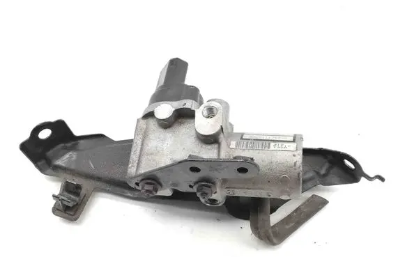 Toyota Prius (XW20) Master brake cylinder 4727047010